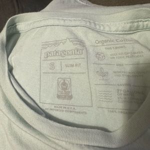 Patagonia mens tshirt small baby blue